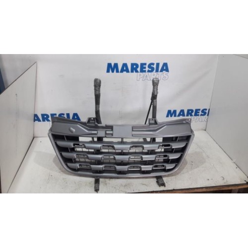 Renault - Master - Grille