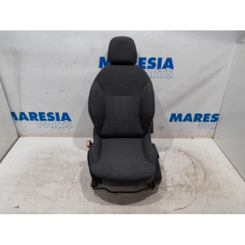 Citroen - C3 - Stoel links