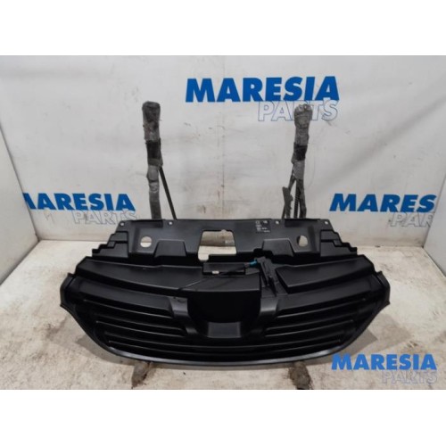 Renault - Trafic - Grille