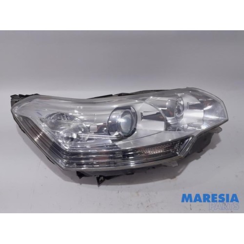 Citroen - C5 - Koplamp rechts