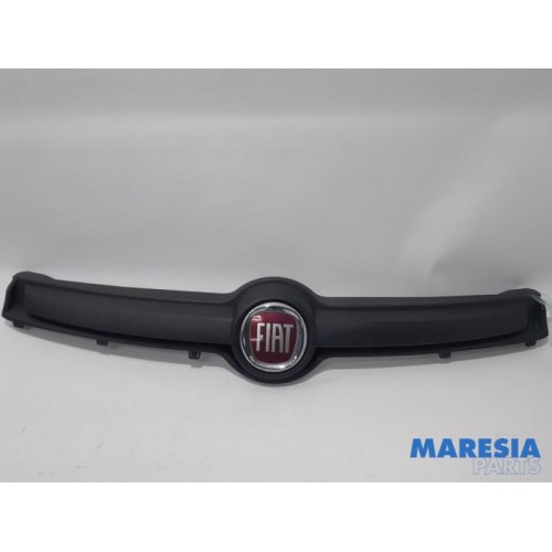 Fiat - Panda - Grille