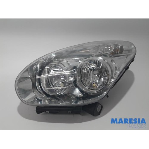 Opel - Combo - Koplamp links
