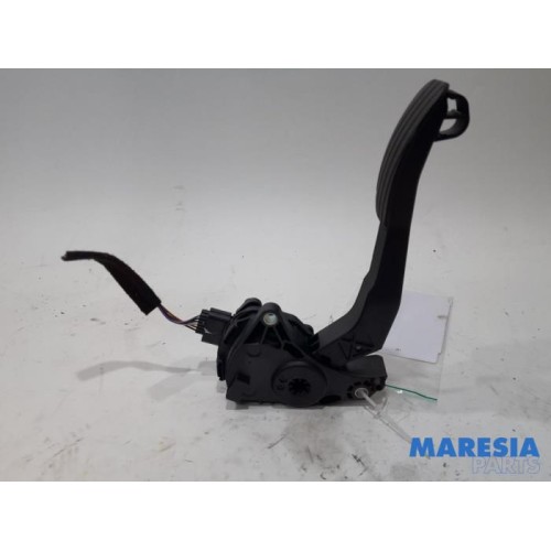 Renault - Master - Gaspedaalpositie Sensor