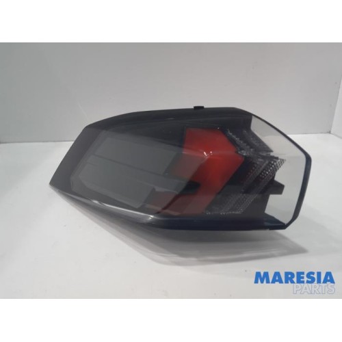 Peugeot - 2008 - Achterlicht links